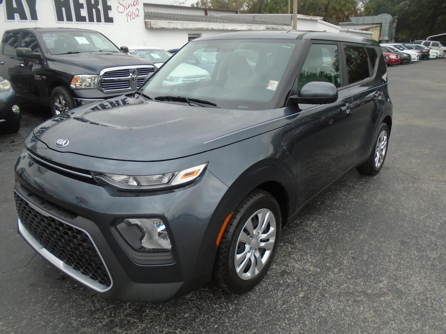 2020 Kia Soul S (KNDJ23AU8L7) with an 2.0L L4 DOHC 16V engine, CVT transmission, located at 6112 N Florida Avenue, Tampa, FL, 33604, (888) 521-5131, 27.954929, -82.459534 - Photo#2