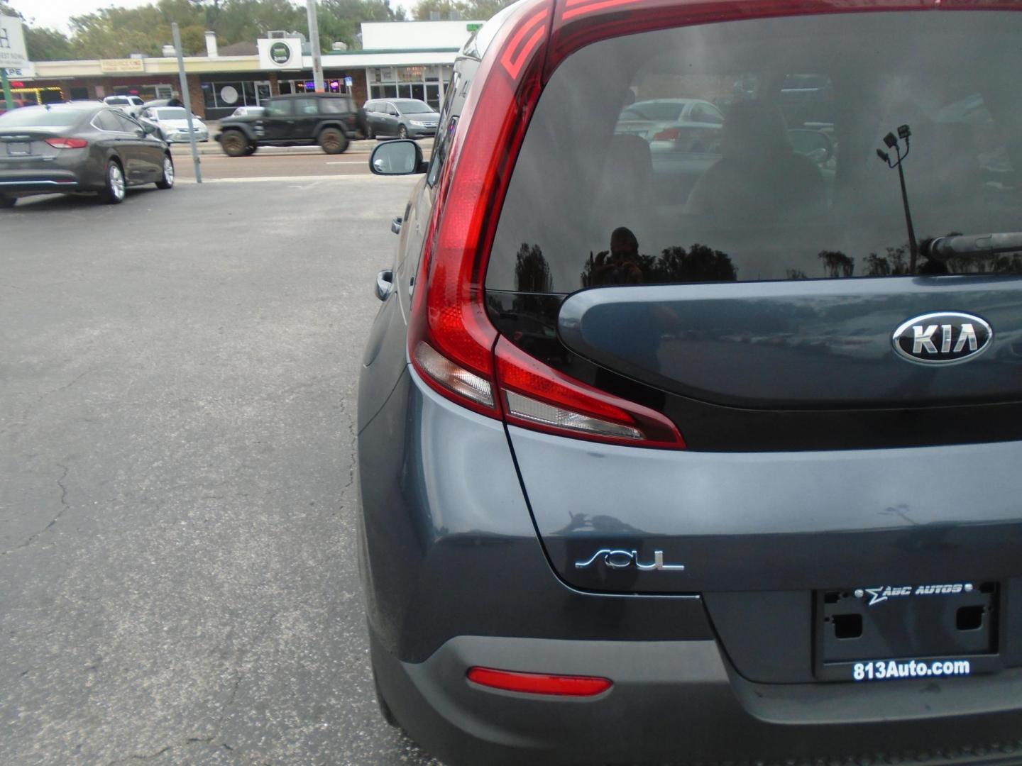 2020 Kia Soul S (KNDJ23AU8L7) with an 2.0L L4 DOHC 16V engine, CVT transmission, located at 6112 N Florida Avenue, Tampa, FL, 33604, (888) 521-5131, 27.954929, -82.459534 - Photo#10