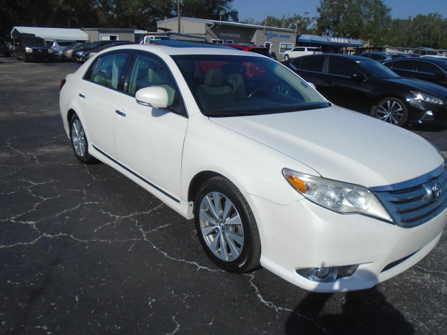 2011 Toyota Avalon Base (4T1BK3DB8BU) with an 3.5L V6 DOHC 24V engine, 6-Speed Automatic transmission, located at 6112 N Florida Avenue, Tampa, FL, 33604, (888) 521-5131, 27.954929, -82.459534 - Photo#3