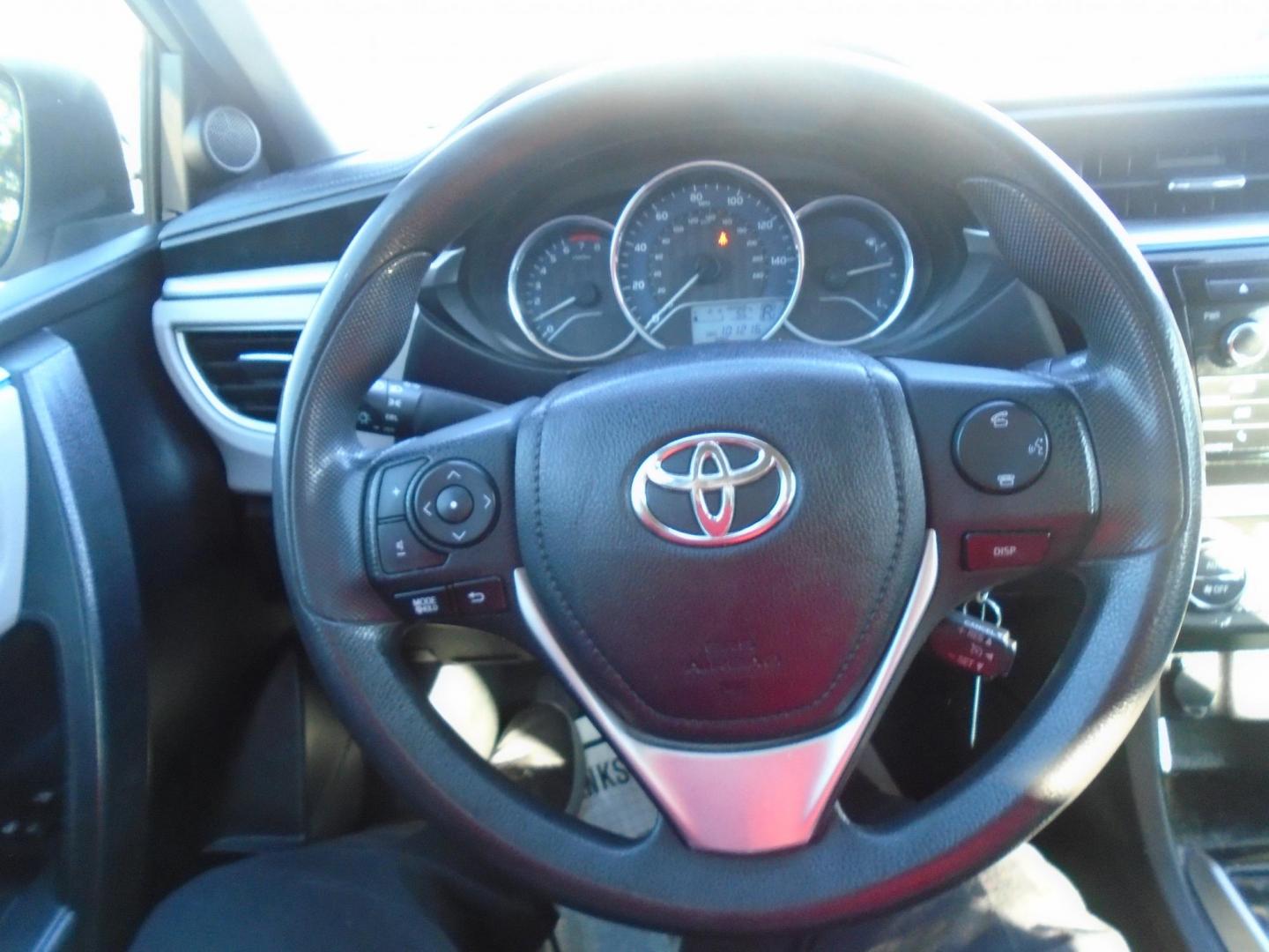 2015 Toyota Corolla L 4-Speed AT (5YFBURHE9FP) with an 1.8L L4 DOHC 16V engine, 4-Speed Automatic transmission, located at 6112 N Florida Avenue, Tampa, FL, 33604, (888) 521-5131, 27.954929, -82.459534 - Photo#19