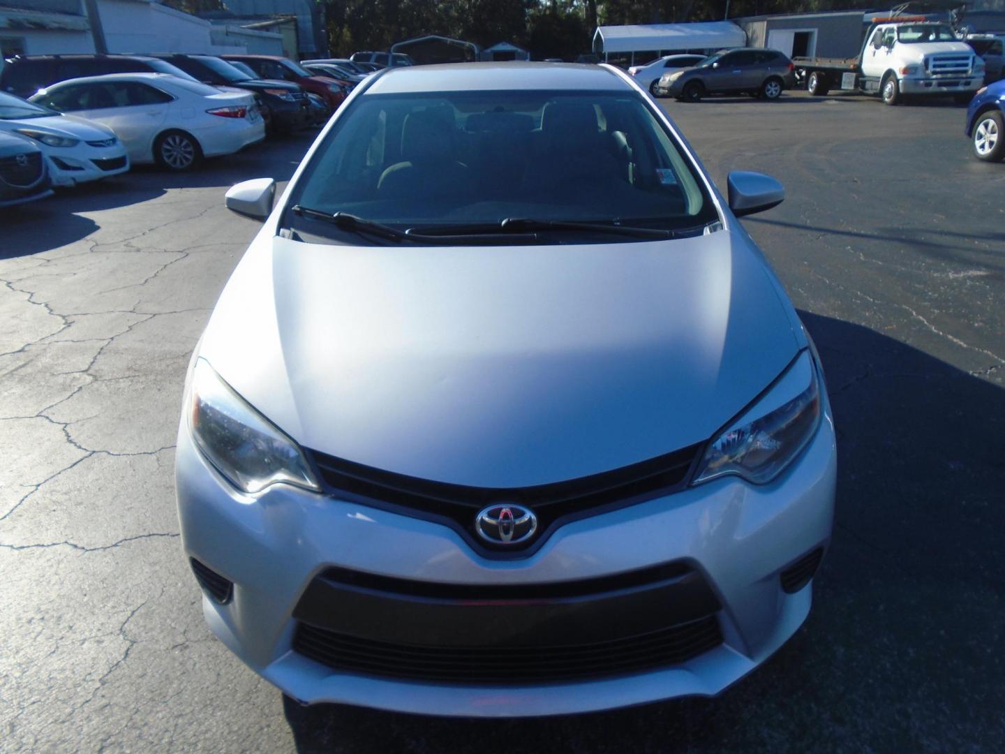 2015 Toyota Corolla L 4-Speed AT (5YFBURHE9FP) with an 1.8L L4 DOHC 16V engine, 4-Speed Automatic transmission, located at 6112 N Florida Avenue, Tampa, FL, 33604, (888) 521-5131, 27.954929, -82.459534 - Photo#1