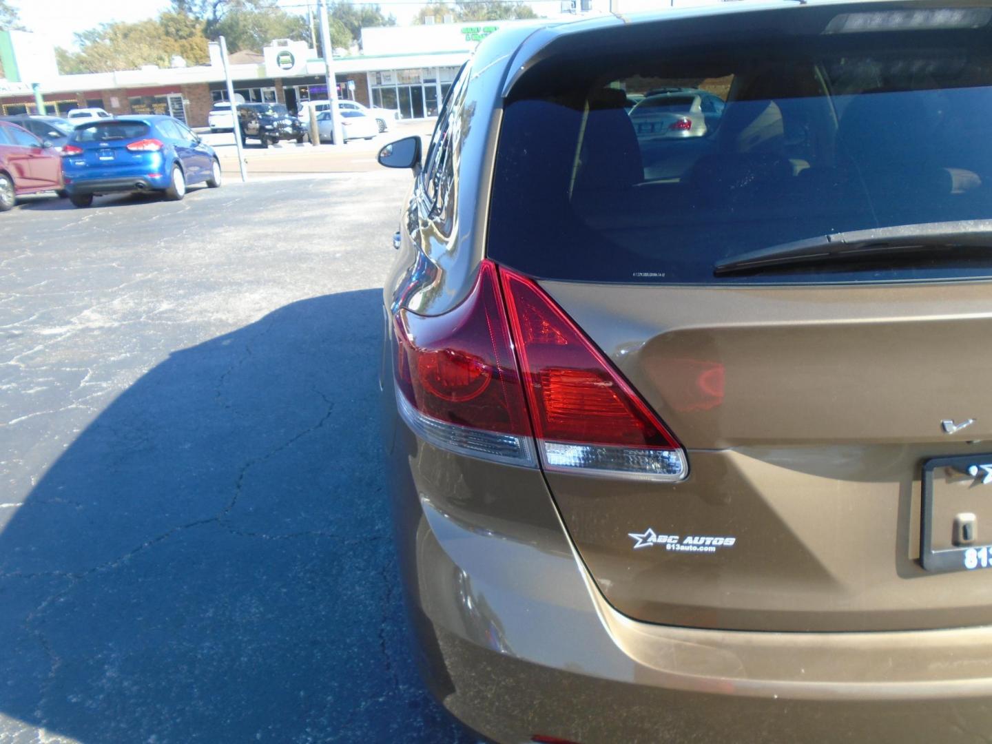 2013 Toyota Venza LE V6 FWD (4T3ZK3BB2DU) with an 3.5L V6 DOHC 24V engine, 6-Speed Automatic transmission, located at 6112 N Florida Avenue, Tampa, FL, 33604, (888) 521-5131, 27.954929, -82.459534 - Photo#11