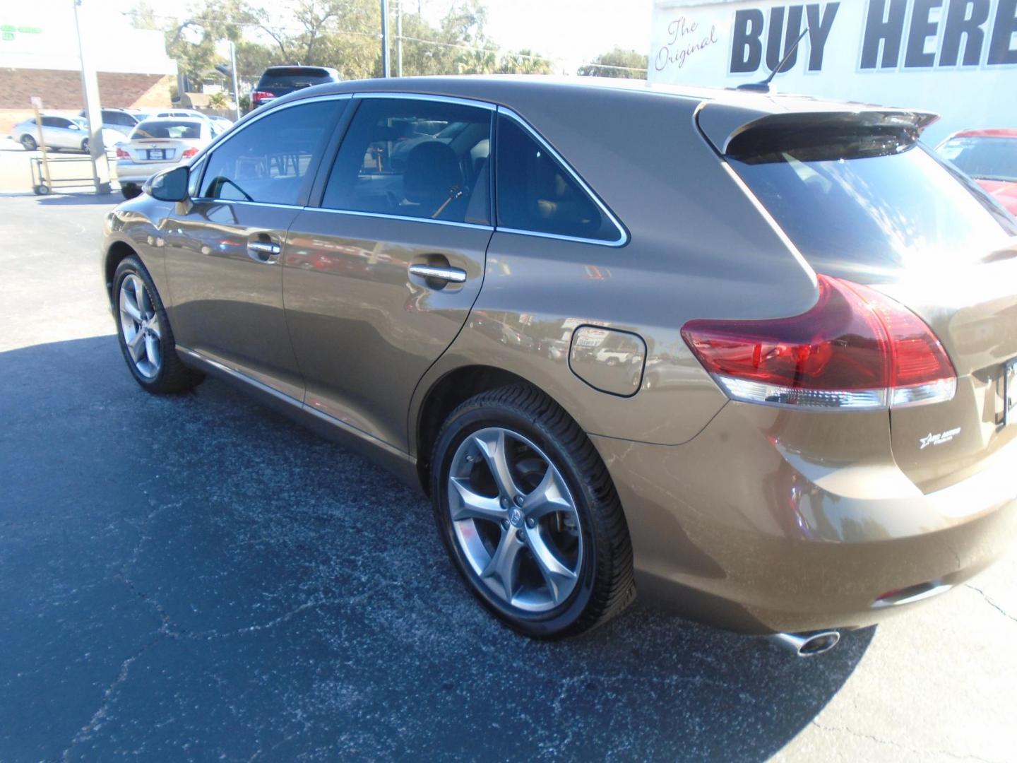 2013 Toyota Venza LE V6 FWD (4T3ZK3BB2DU) with an 3.5L V6 DOHC 24V engine, 6-Speed Automatic transmission, located at 6112 N Florida Avenue, Tampa, FL, 33604, (888) 521-5131, 27.954929, -82.459534 - Photo#7