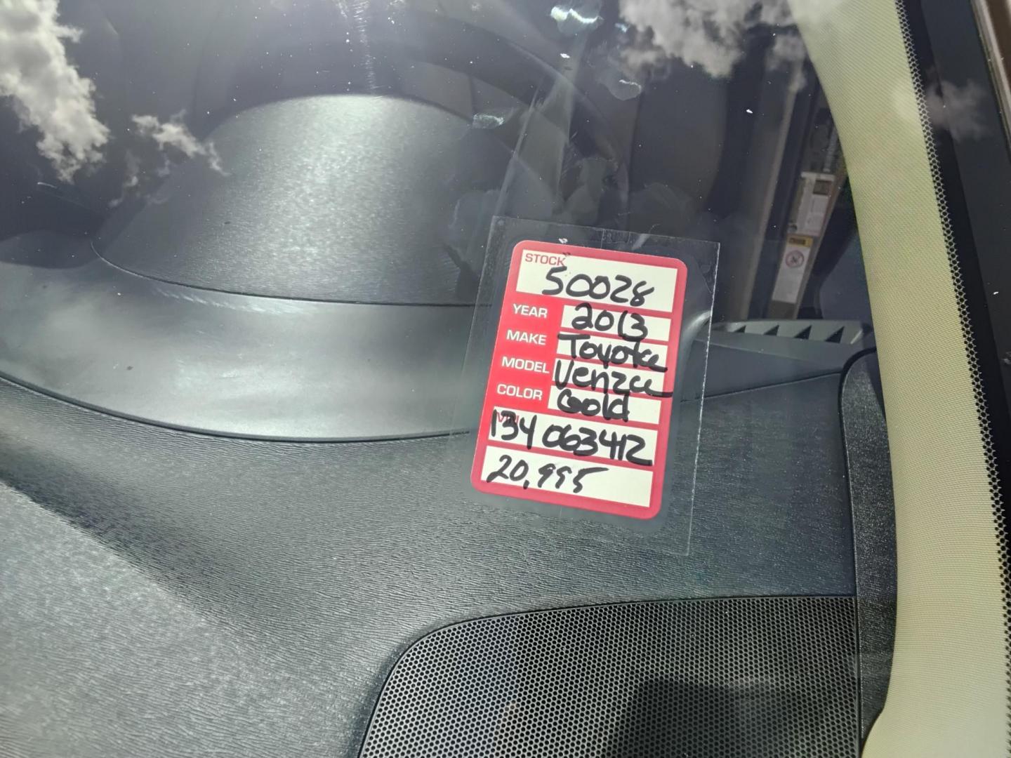 2013 GOLD /Beige Toyota Venza LE V6 FWD (4T3ZK3BB2DU) with an 3.5L V6 DOHC 24V engine, 6-Speed Automatic transmission, located at 6112 N Florida Avenue, Tampa, FL, 33604, (888) 521-5131, 27.954929, -82.459534 - $499 DOWN PLUS TAX & TAG. - Photo#11