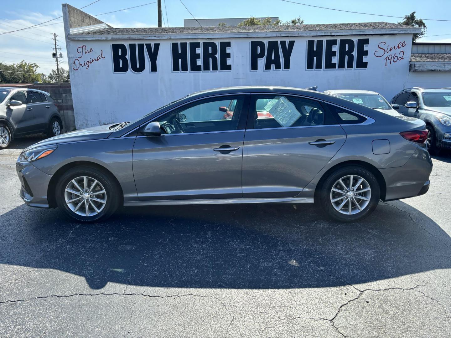 2019 Hyundai Sonata SE (5NPE24AF9KH) with an 2.4L L4 DOHC 16V engine, 7A transmission, located at 6112 N Florida Avenue, Tampa, FL, 33604, (888) 521-5131, 27.954929, -82.459534 - Photo#0