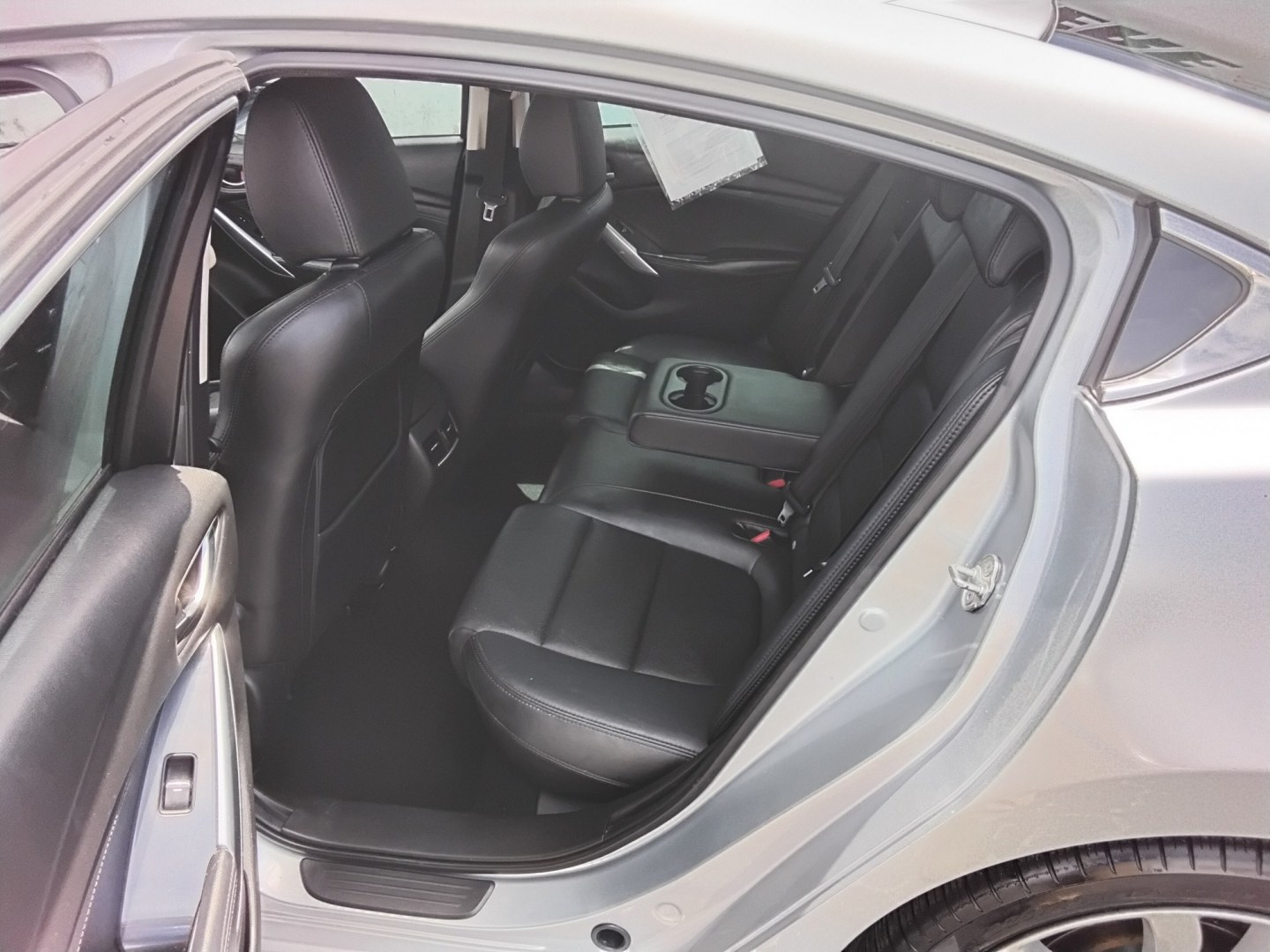 2016 SILVER /BLACK Mazda Mazda6 i Touring (JM1GJ1V53G1) with an 2.5L L4 DOHC 16V engine, 6-Speed Automatic transmission, located at 6112 N Florida Avenue, Tampa, FL, 33604, (888) 521-5131, 27.954929, -82.459534 - $499 DOWN PLUS TAX & TAG.- Photo#9