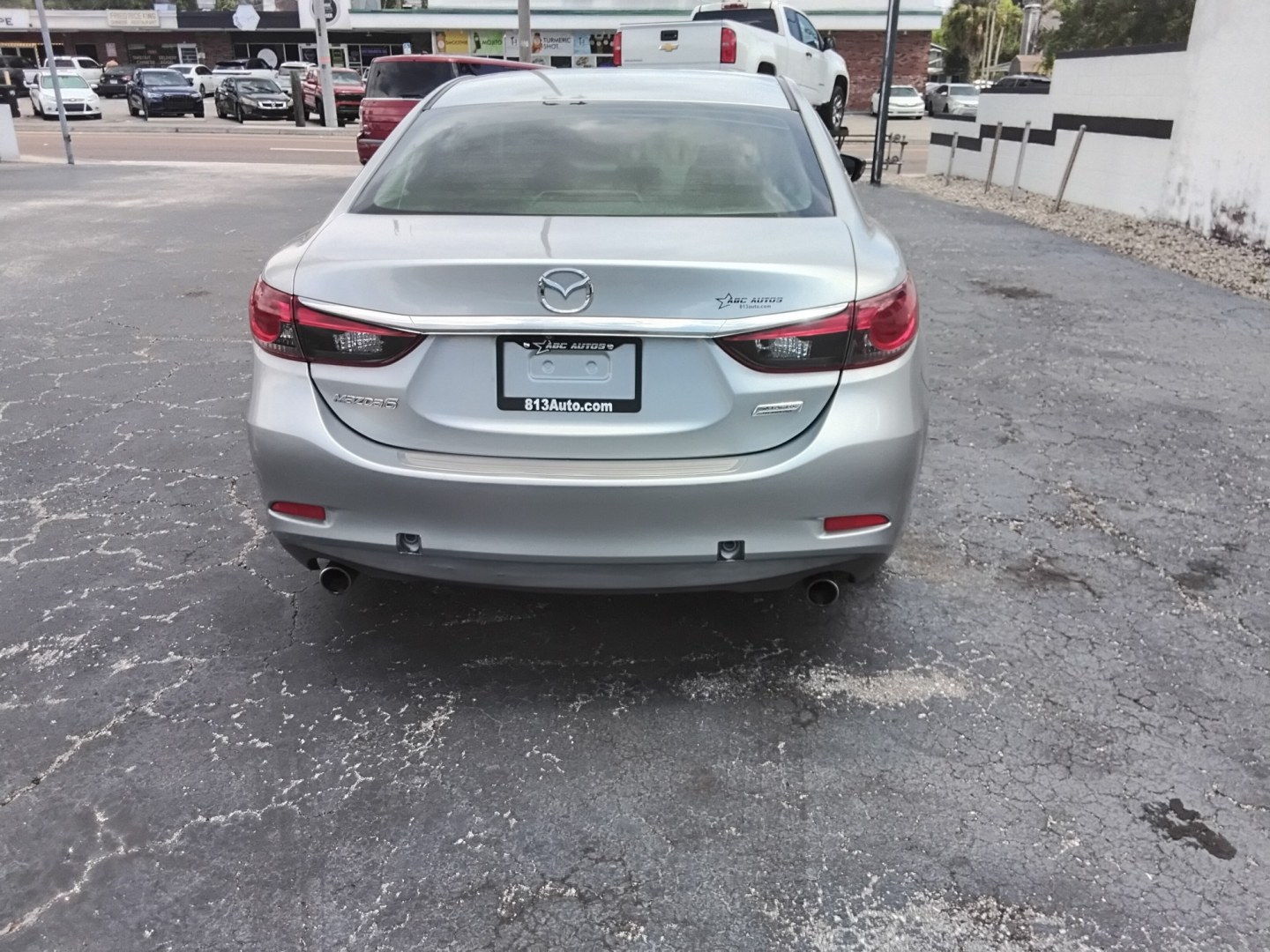 2016 SILVER /BLACK Mazda Mazda6 i Touring (JM1GJ1V53G1) with an 2.5L L4 DOHC 16V engine, 6-Speed Automatic transmission, located at 6112 N Florida Avenue, Tampa, FL, 33604, (888) 521-5131, 27.954929, -82.459534 - $499 DOWN PLUS TAX & TAG.- Photo#6