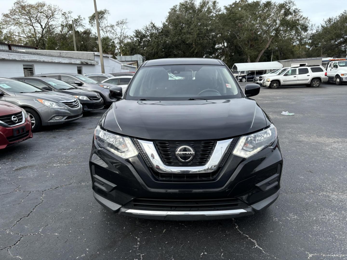 2020 Nissan Rogue SL FWD (KNMAT2MT2LP) with an 2.5L L4 DOHC 16V engine, CVT transmission, located at 6112 N Florida Avenue, Tampa, FL, 33604, (888) 521-5131, 27.954929, -82.459534 - Photo#1