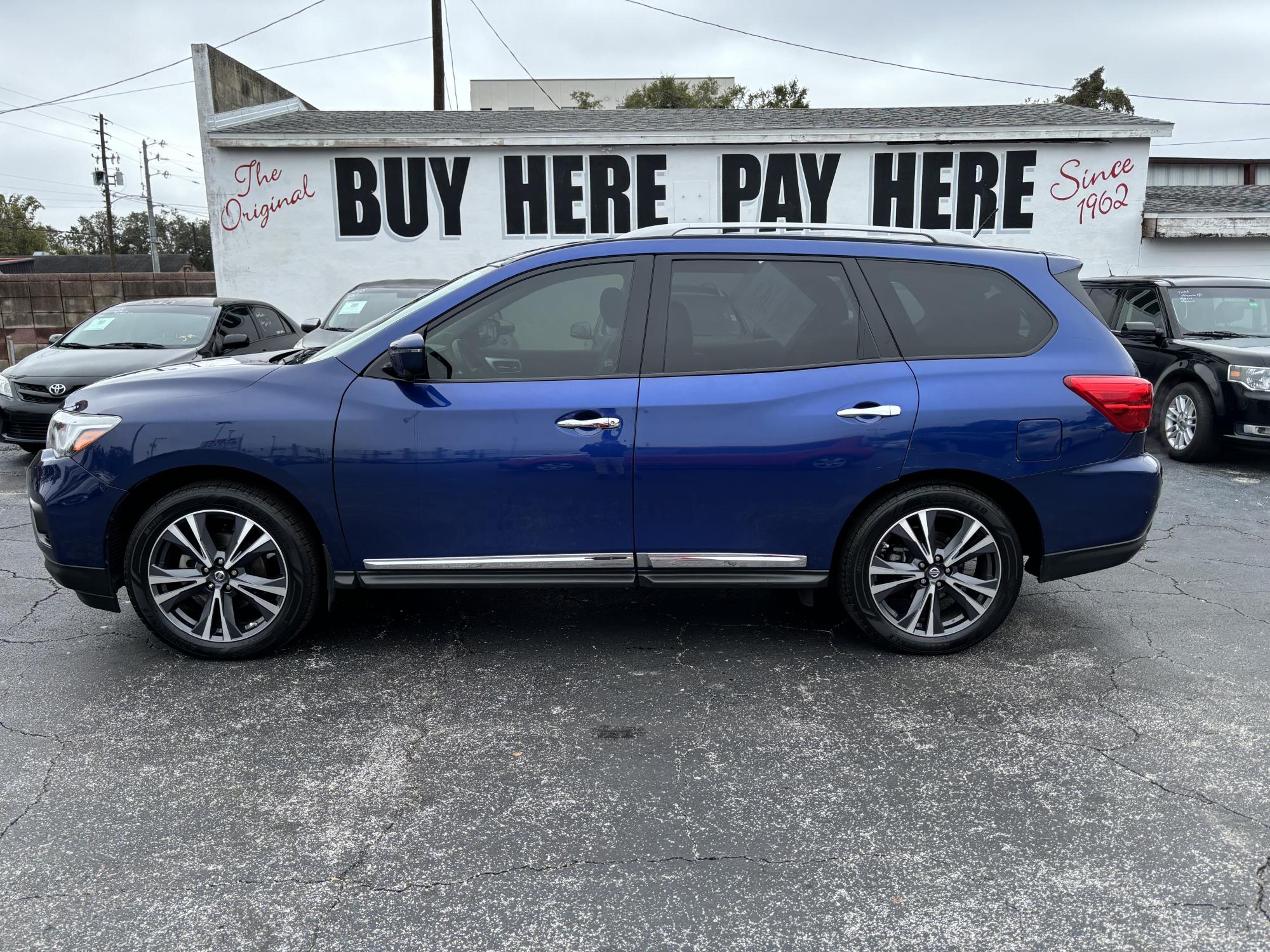 photo of 2018 Nissan Pathfinder S 2WD