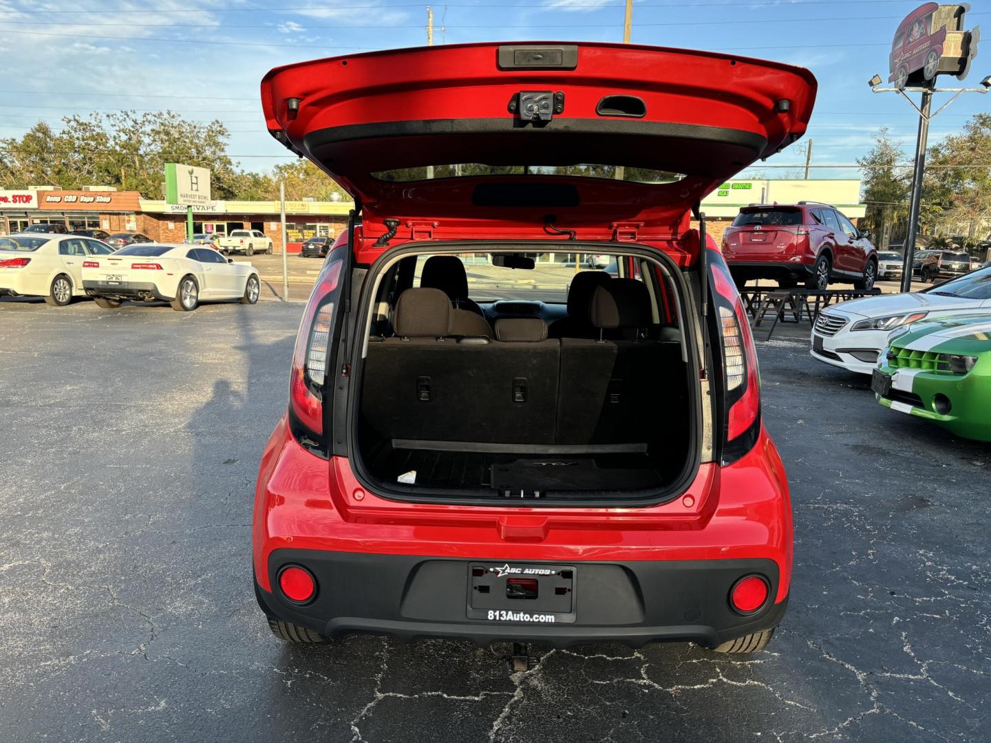 2019 Kia Soul Base 6M (KNDJN2A20K7) with an 1.6L L4 DOHC 16V engine, 6M transmission, located at 6112 N Florida Avenue, Tampa, FL, 33604, (888) 521-5131, 27.954929, -82.459534 - Photo#5