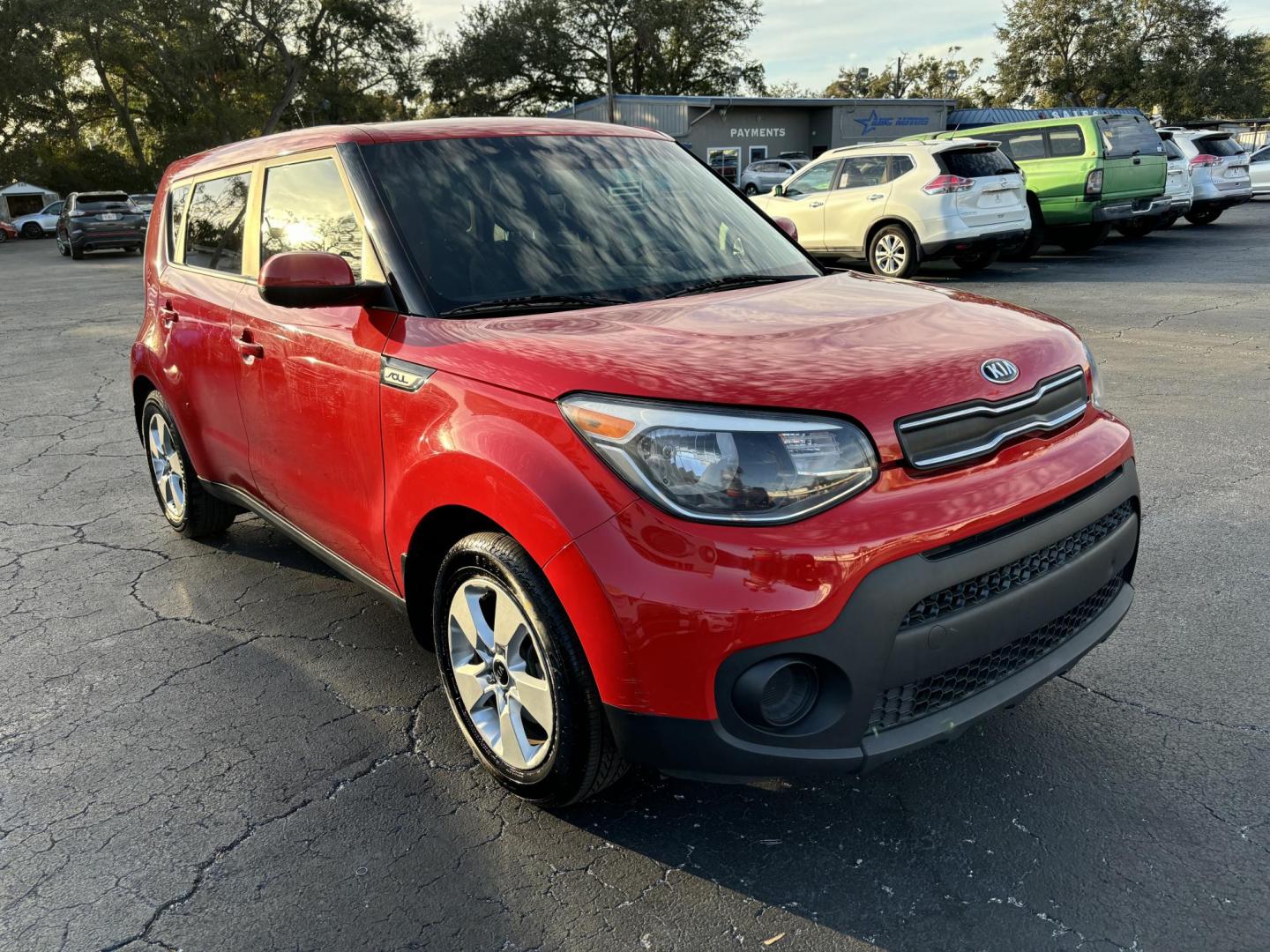 2019 Kia Soul Base 6M (KNDJN2A20K7) with an 1.6L L4 DOHC 16V engine, 6M transmission, located at 6112 N Florida Avenue, Tampa, FL, 33604, (888) 521-5131, 27.954929, -82.459534 - Photo#3