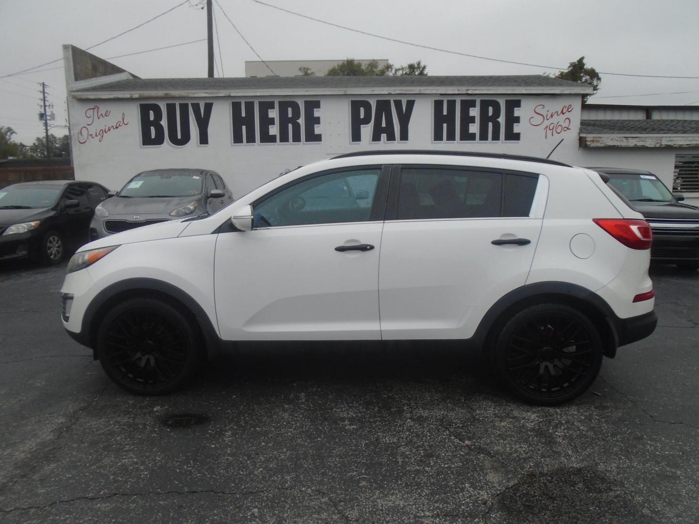 2012 Kia Sportage EX FWD (KNDPC3A26C7) with an 2.4L V6 DOHC 24V engine, 6-Speed Automatic transmission, located at 6112 N Florida Avenue, Tampa, FL, 33604, (888) 521-5131, 27.954929, -82.459534 - Photo#0