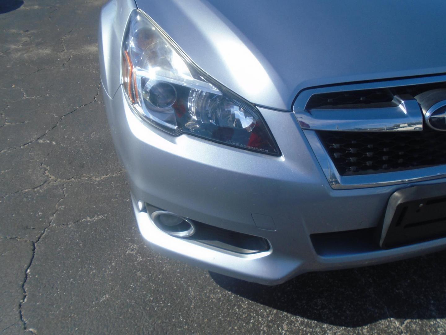 2014 Subaru Legacy 2.5i Limited (4S3BMBL67E3) with an 2.5L H4 SOHC 16V engine, Continuously Variable Transmission transmission, located at 6112 N Florida Avenue, Tampa, FL, 33604, (888) 521-5131, 27.954929, -82.459534 - Photo#4