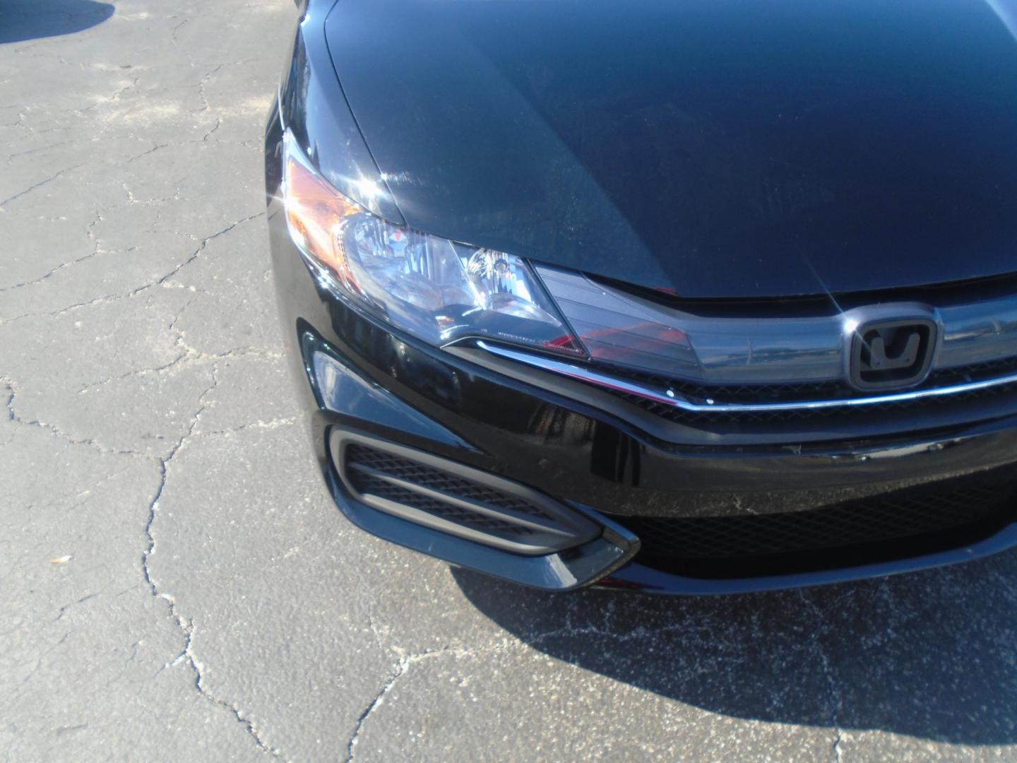 2015 Honda Civic LX Coupe CVT (2HGFG3B56FH) with an 2.3L L4 SOHC 16V engine, Continuously Variable Transmission transmission, located at 6112 N Florida Avenue, Tampa, FL, 33604, (888) 521-5131, 27.954929, -82.459534 - Photo#3