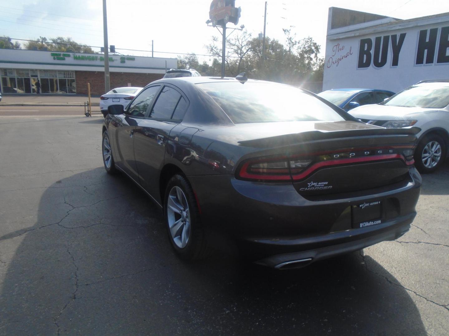 2018 Dodge Charger SXT (2C3CDXHG5JH) with an 3.6L V6 DOHC 24V engine, 8A transmission, located at 6112 N Florida Avenue, Tampa, FL, 33604, (888) 521-5131, 27.954929, -82.459534 - Photo#6