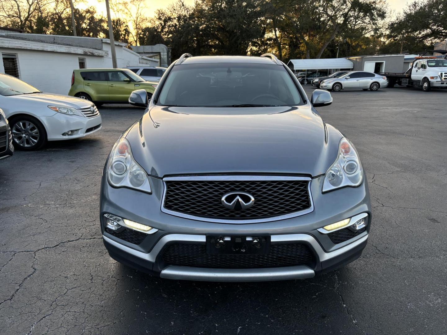 2017 Infiniti QX50 Base AWD (JN1BJ0RR1HM) with an 3.7L V6 DOHC 24V engine, 7A transmission, located at 6112 N Florida Avenue, Tampa, FL, 33604, (888) 521-5131, 27.954929, -82.459534 - Photo#1