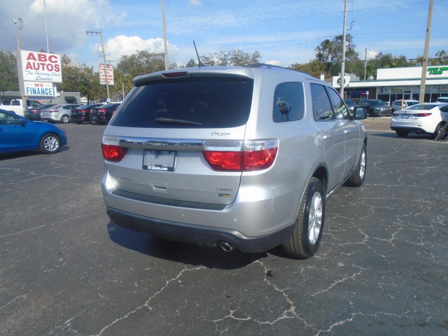 2011 Dodge Durango Crew 2WD (1D4RD4GG8BC) with an 3.6L V6 DOHC 24V engine, located at 6112 N Florida Avenue, Tampa, FL, 33604, (888) 521-5131, 27.954929, -82.459534 - Photo#5