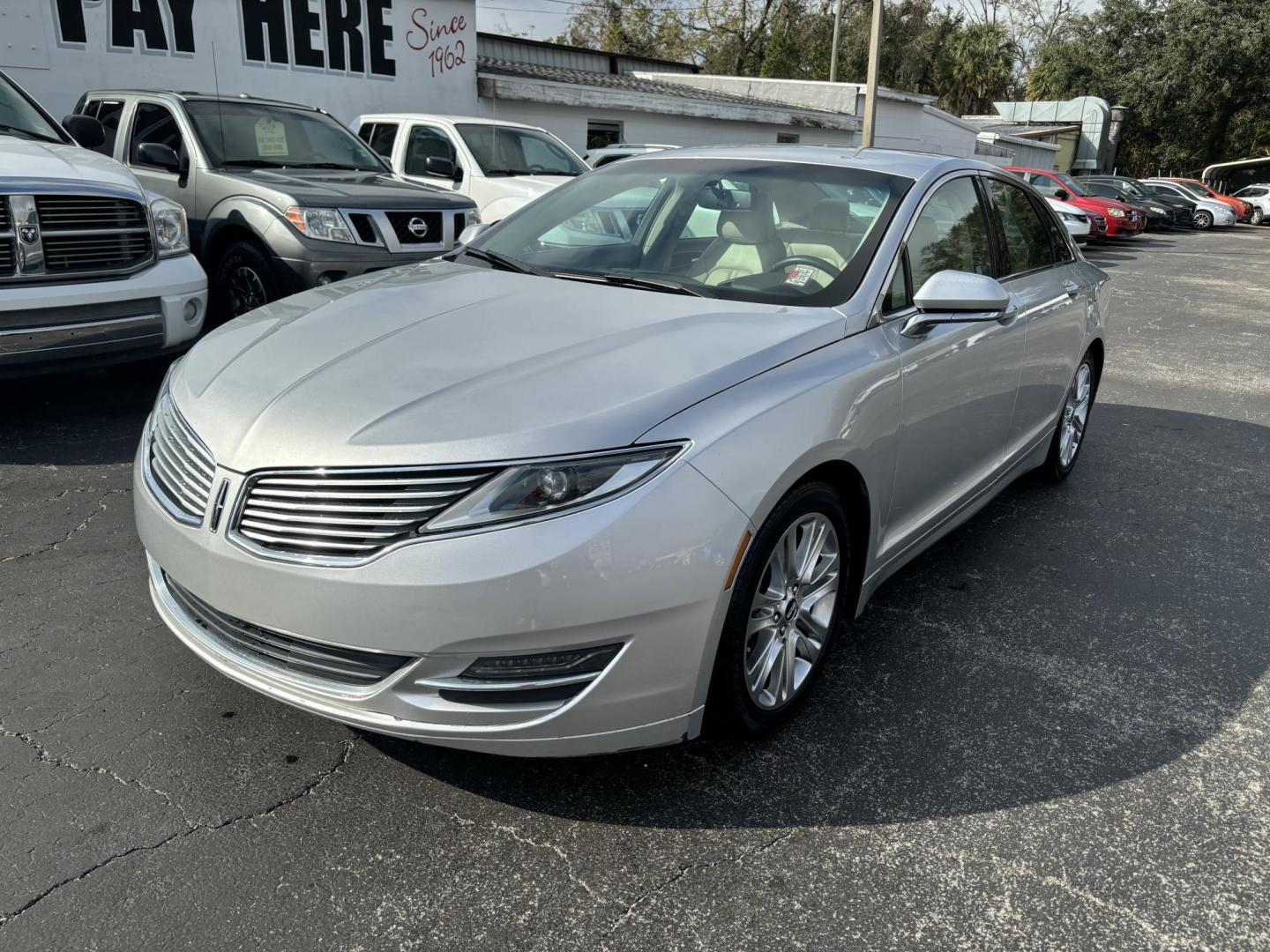 2016 Lincoln MKZ FWD (3LN6L2G99GR) with an 2.0L L4 DOHC 16V engine, 6A transmission, located at 6112 N Florida Avenue, Tampa, FL, 33604, (888) 521-5131, 27.954929, -82.459534 - Photo#2