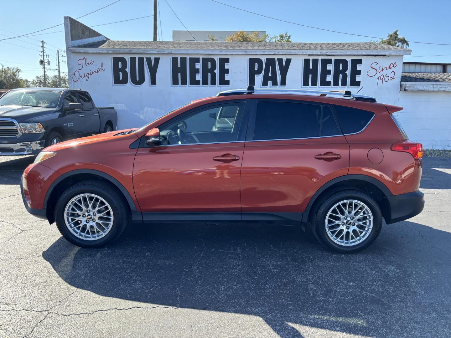 2015 Toyota RAV4 XLE FWD (JTMWFREV6FJ) with an 2.5L L4 DOHC 16V engine, 6-Speed Automatic transmission, located at 6112 N Florida Avenue, Tampa, FL, 33604, (888) 521-5131, 27.954929, -82.459534 - Photo#0