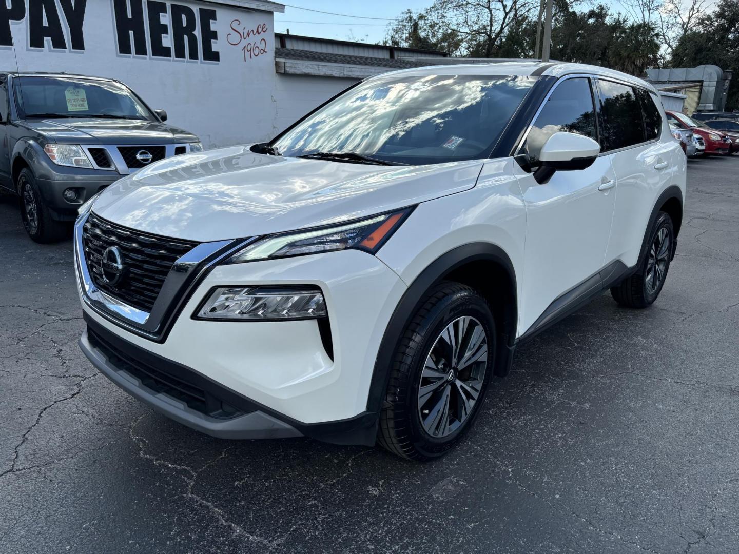 2021 Nissan Rogue SV (JN8AT3BA1MW) with an 2.5L L4 DOHC 16V engine, CVT transmission, located at 6112 N Florida Avenue, Tampa, FL, 33604, (888) 521-5131, 27.954929, -82.459534 - Photo#2