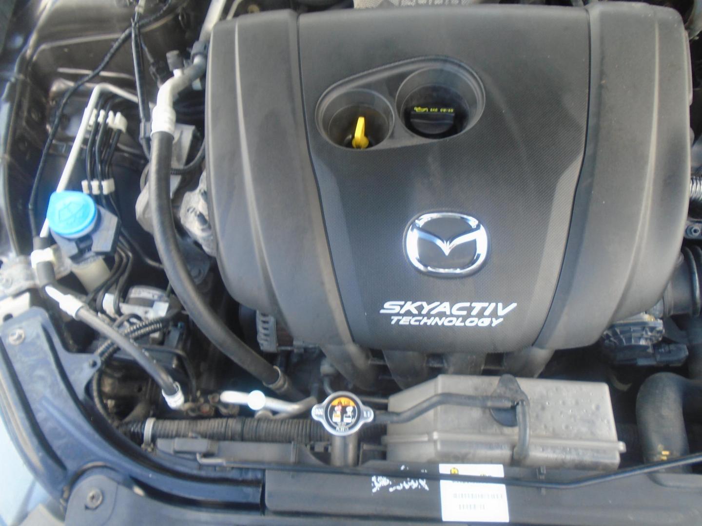 2014 Mazda MAZDA3 i Grand Touring AT 4-Door (JM1BM1W75E1) with an 2.0L L4 DOHC 16V engine, 6-Speed Automatic transmission, located at 6112 N Florida Avenue, Tampa, FL, 33604, (888) 521-5131, 27.954929, -82.459534 - Photo#27