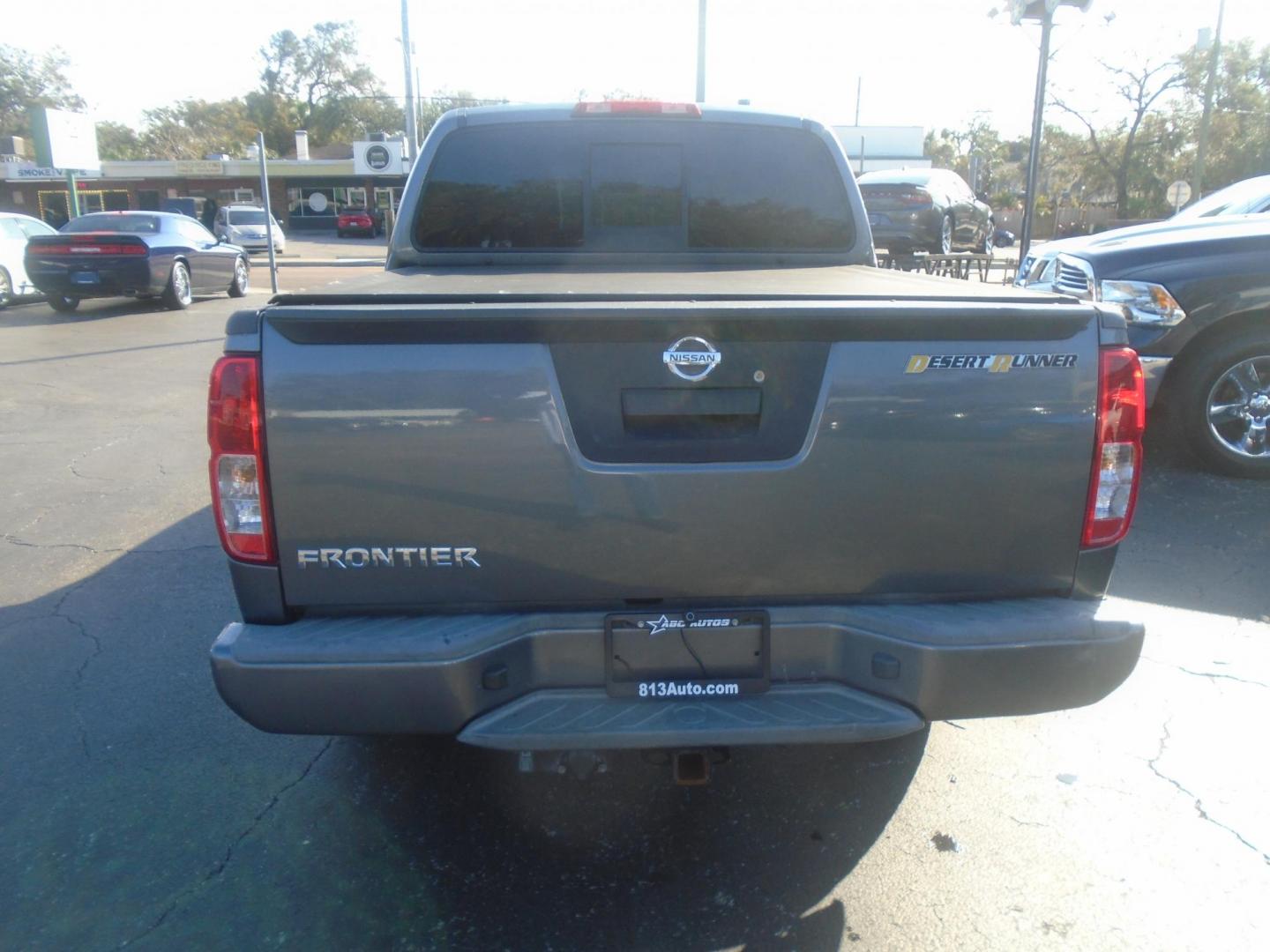 2016 Nissan Frontier S Crew Cab 5AT 2WD (1N6AD0ER0GN) with an 4.0L V6 DOHC 24V engine, 5A transmission, located at 6112 N Florida Avenue, Tampa, FL, 33604, (888) 521-5131, 27.954929, -82.459534 - Photo#6