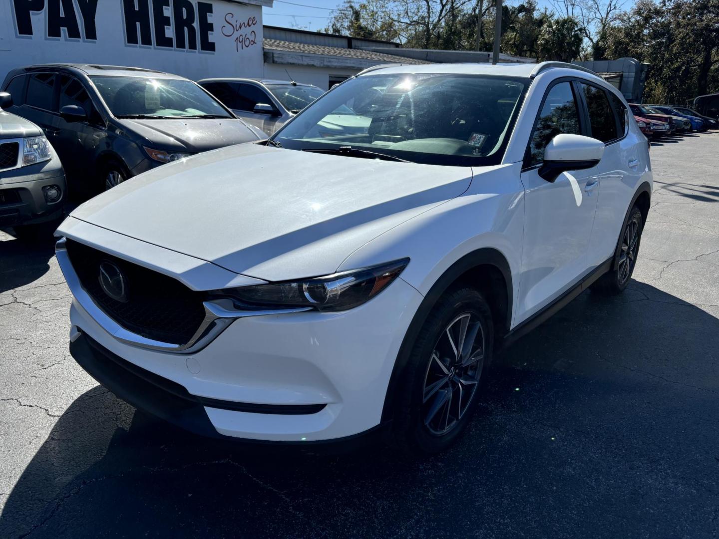 2018 Mazda CX-5 Touring (JM3KFACM9J1) with an 2.5L L4 DOHC 16V engine, 6A transmission, located at 6112 N Florida Avenue, Tampa, FL, 33604, (888) 521-5131, 27.954929, -82.459534 - Photo#2