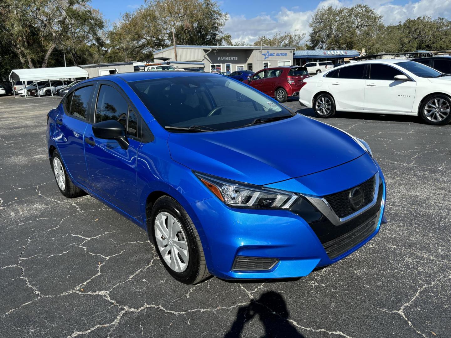 2020 Nissan Versa S CVT (3N1CN8DVXLL) with an 1.6L L4 DOHC 16V engine, CVT transmission, located at 6112 N Florida Avenue, Tampa, FL, 33604, (888) 521-5131, 27.954929, -82.459534 - Photo#3