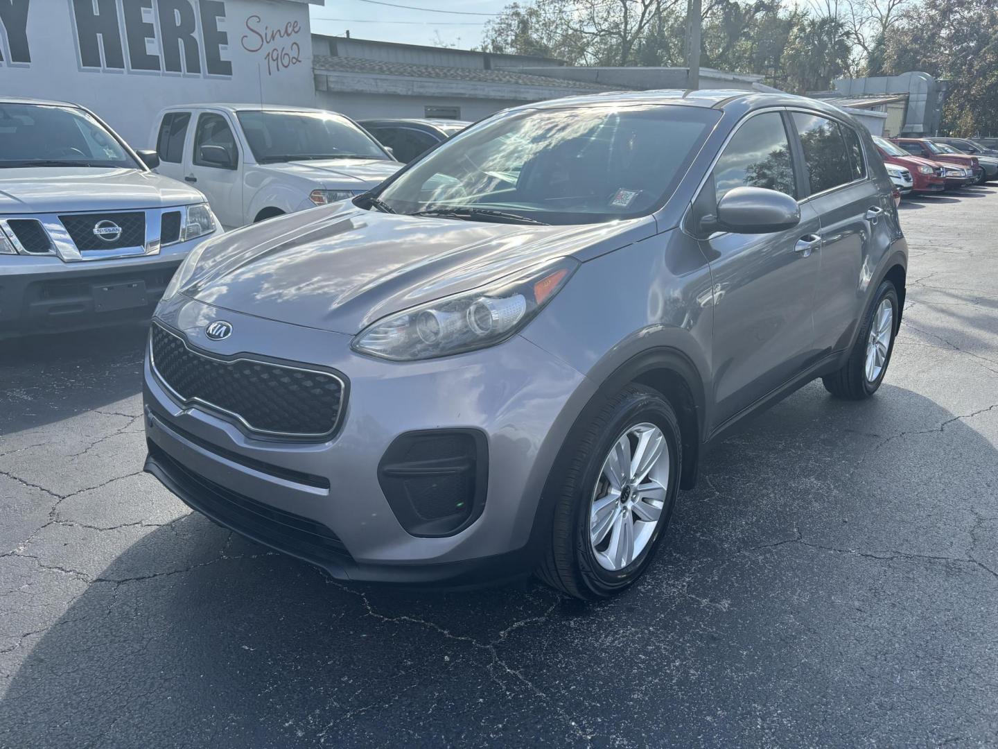 2017 Kia Sportage LX FWD (KNDPM3AC7H7) with an 2.4L V6 DOHC 24V engine, 6A transmission, located at 6112 N Florida Avenue, Tampa, FL, 33604, (888) 521-5131, 27.954929, -82.459534 - Photo#2