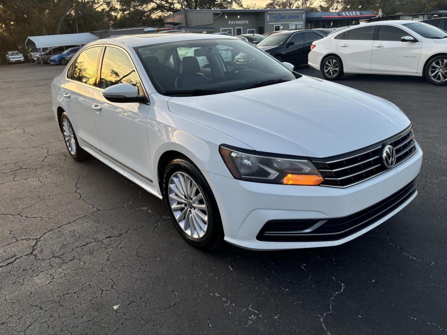 2017 Volkswagen Passat SE 6A (1VWBT7A34HC) with an 1.8L L4 TURBO DIESEL engine, 6A transmission, located at 6112 N Florida Avenue, Tampa, FL, 33604, (888) 521-5131, 27.954929, -82.459534 - Photo#3