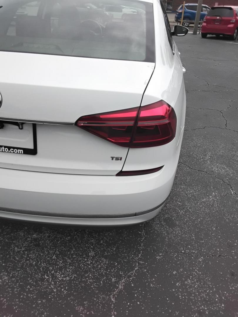 2017 White /Black Volkswagen Passat SE 6A (1VWBT7A34HC) with an 1.8L L4 TURBO DIESEL engine, 6A transmission, located at 6112 N Florida Avenue, Tampa, FL, 33604, (888) 521-5131, 27.954929, -82.459534 - $499 down plus tax & tag.- Photo#9