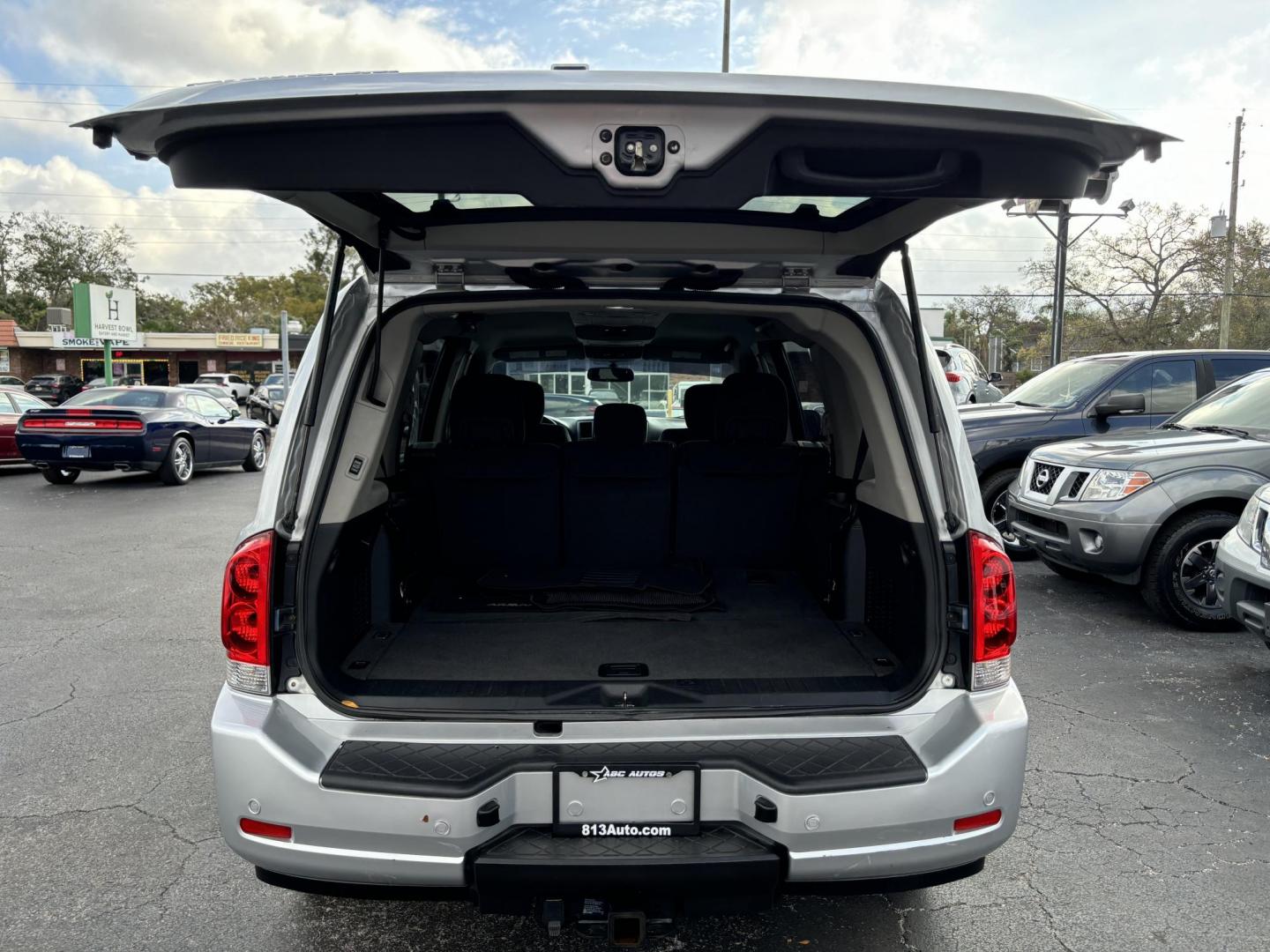 2015 Nissan Armada SL 2WD (5N1AA0ND1FN) with an 5.6L V8 DOHC 32V engine, 5-Speed Automatic transmission, located at 6112 N Florida Avenue, Tampa, FL, 33604, (888) 521-5131, 27.954929, -82.459534 - Photo#9