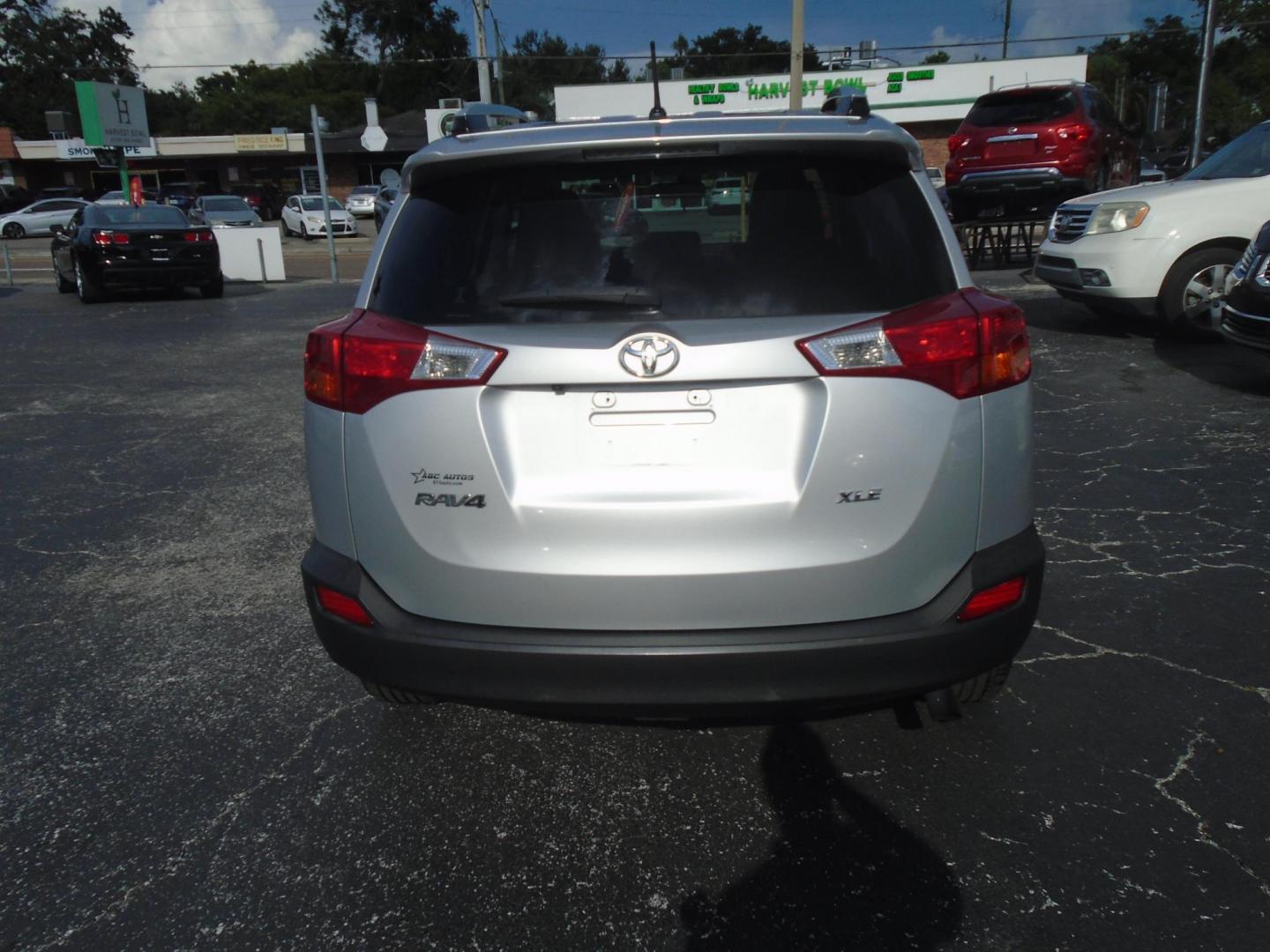 2013 SILVER /Grey Toyota RAV4 XLE FWD (JTMWFREV5D5) with an 2.5L L4 DOHC 16V engine, 6-Speed Automatic transmission, located at 6112 N Florida Avenue, Tampa, FL, 33604, (888) 521-5131, 27.954929, -82.459534 - 499$ DOWN PLUS TAX & TAG. - Photo#17