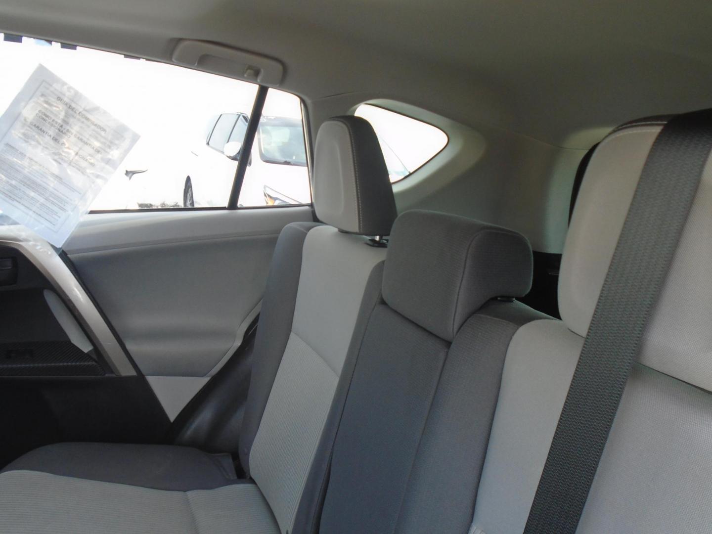 2013 SILVER /Grey Toyota RAV4 XLE FWD (JTMWFREV5D5) with an 2.5L L4 DOHC 16V engine, 6-Speed Automatic transmission, located at 6112 N Florida Avenue, Tampa, FL, 33604, (888) 521-5131, 27.954929, -82.459534 - 499$ DOWN PLUS TAX & TAG. - Photo#32