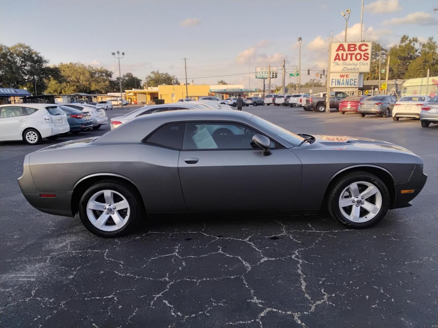 2012 GRAY /Grey Dodge Challenger SXT (2C3CDYAG7CH) with an 3.6L V6 DOHC 24V engine, 4-Speed Automatic transmission, located at 6112 N Florida Avenue, Tampa, FL, 33604, (888) 521-5131, 27.954929, -82.459534 - $499 down plus tax & tag. - Photo#4