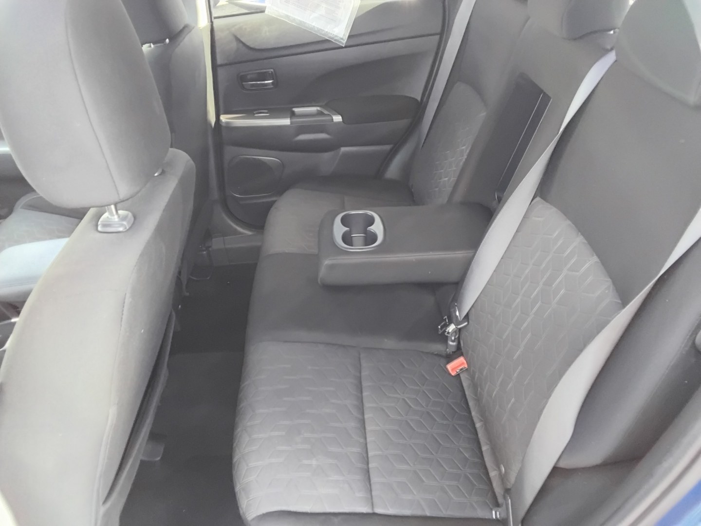 2020 BLUE /GREY Mitsubishi Outlander Sport 2.0 ES CVT (JA4AP4AU0LU) with an 2.0L L4 DOHC 16V engine, CVT transmission, located at 6112 N Florida Avenue, Tampa, FL, 33604, (888) 521-5131, 27.954929, -82.459534 - $499 DOWN PLUS TAX & TAG.- Photo#13