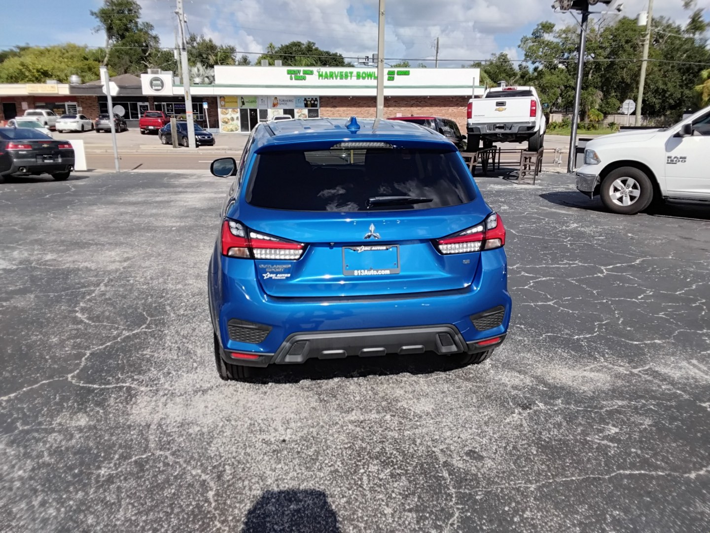 2020 BLUE /GREY Mitsubishi Outlander Sport 2.0 ES CVT (JA4AP4AU0LU) with an 2.0L L4 DOHC 16V engine, CVT transmission, located at 6112 N Florida Avenue, Tampa, FL, 33604, (888) 521-5131, 27.954929, -82.459534 - $499 DOWN PLUS TAX & TAG.- Photo#6