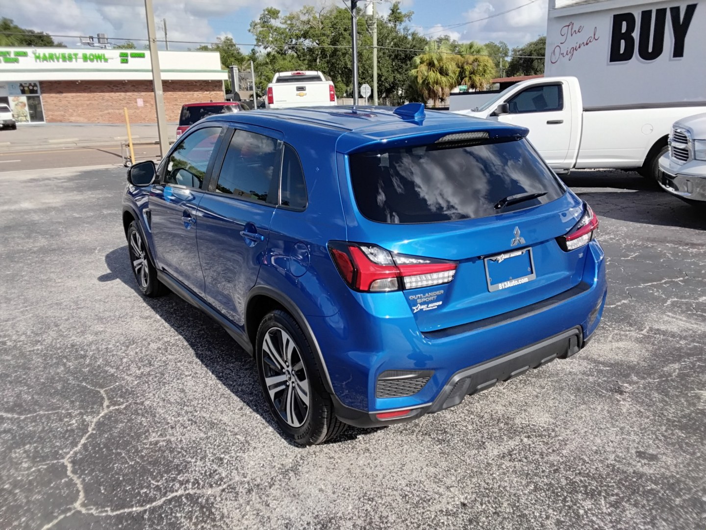 2020 BLUE /GREY Mitsubishi Outlander Sport 2.0 ES CVT (JA4AP4AU0LU) with an 2.0L L4 DOHC 16V engine, CVT transmission, located at 6112 N Florida Avenue, Tampa, FL, 33604, (888) 521-5131, 27.954929, -82.459534 - $499 DOWN PLUS TAX & TAG.- Photo#5