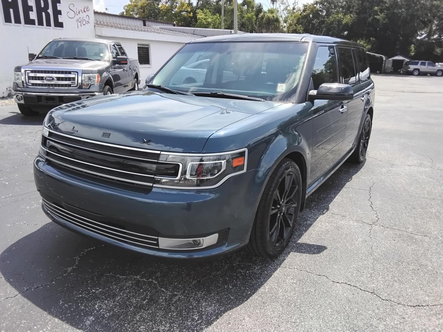 2016 BLUE /Grey Ford Flex Limited AWD w/EcoBoost (2FMHK6DT8GB) with an 3.5L V6 DOHC 24V engine, 6A transmission, located at 6112 N Florida Avenue, Tampa, FL, 33604, (888) 521-5131, 27.954929, -82.459534 - $499 DOWN PLUS TAX & TAG. - Photo#5