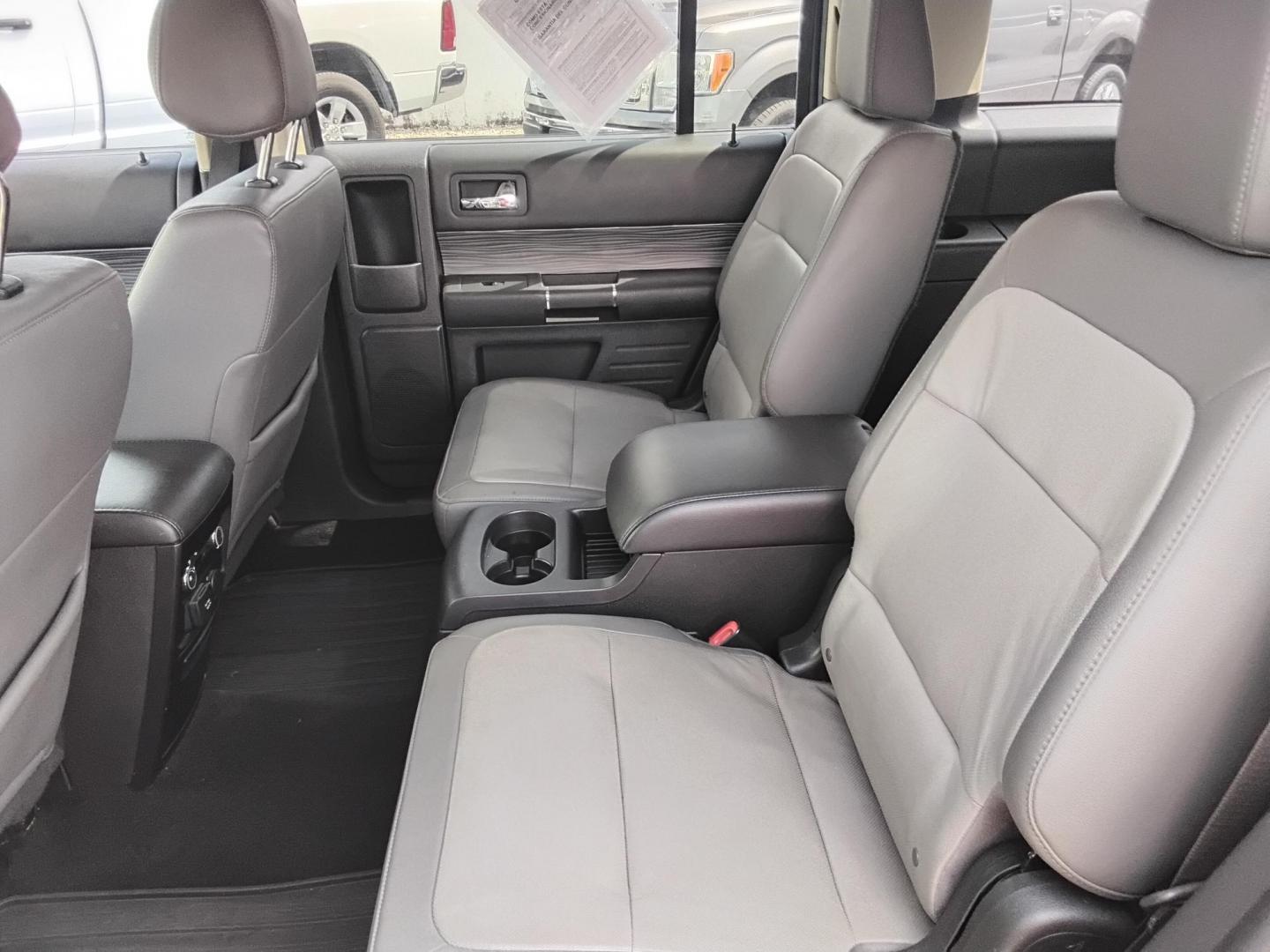 2016 BLUE /Grey Ford Flex Limited AWD w/EcoBoost (2FMHK6DT8GB) with an 3.5L V6 DOHC 24V engine, 6A transmission, located at 6112 N Florida Avenue, Tampa, FL, 33604, (888) 521-5131, 27.954929, -82.459534 - $499 DOWN PLUS TAX & TAG. - Photo#10