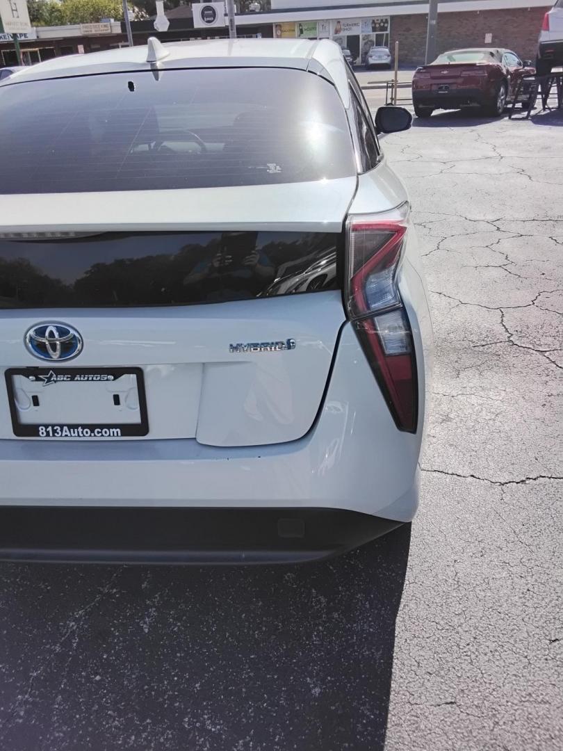 2016 White /Beige Toyota Prius Two (JTDKBRFU1G3) with an 1.8L L4 DOHC 16V HYBRID engine, CVT transmission, located at 6112 N Florida Avenue, Tampa, FL, 33604, (888) 521-5131, 27.954929, -82.459534 - $499 down plus tax & tag. - Photo#9