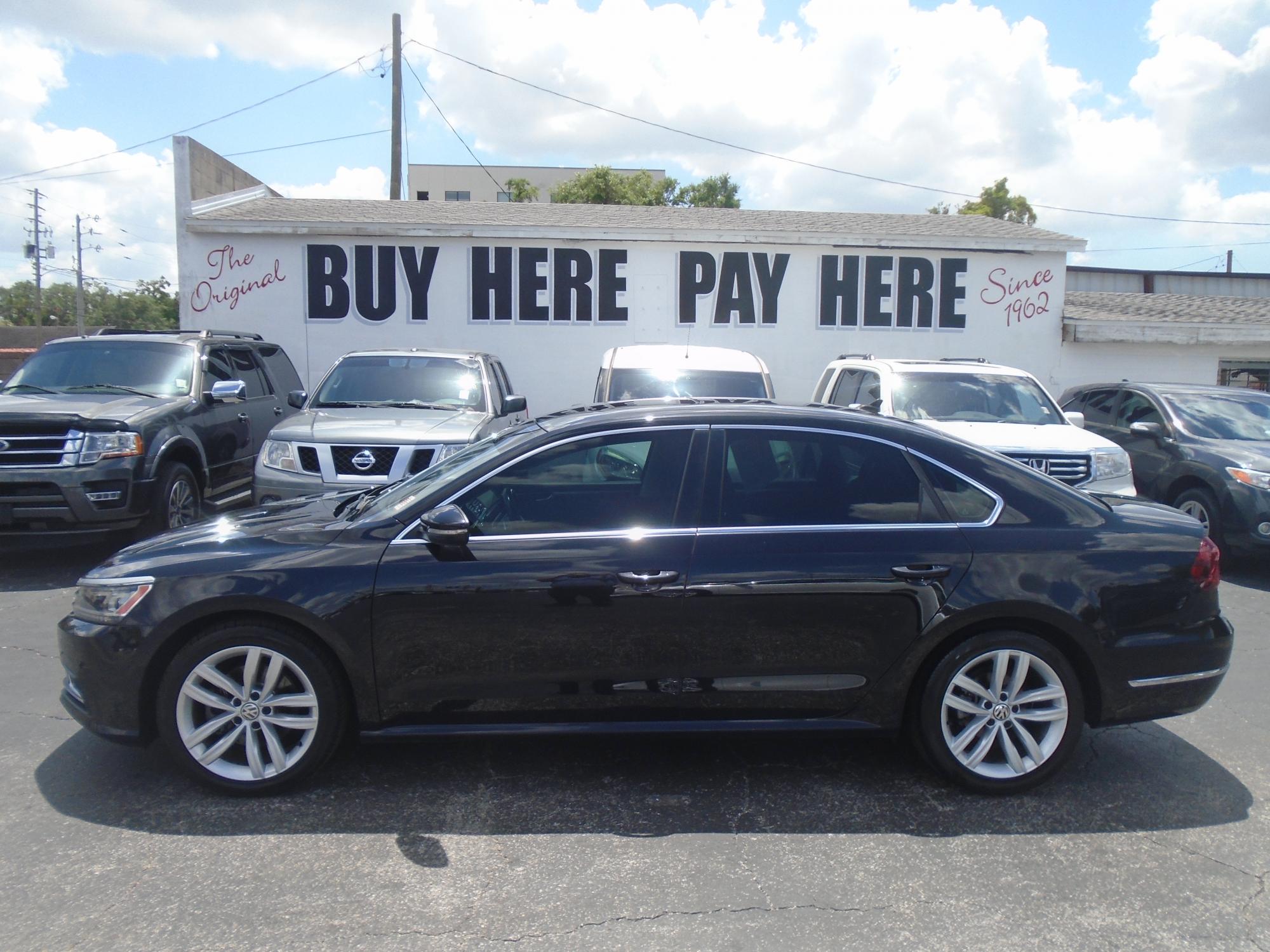 photo of 2018 Volkswagen Passat SE