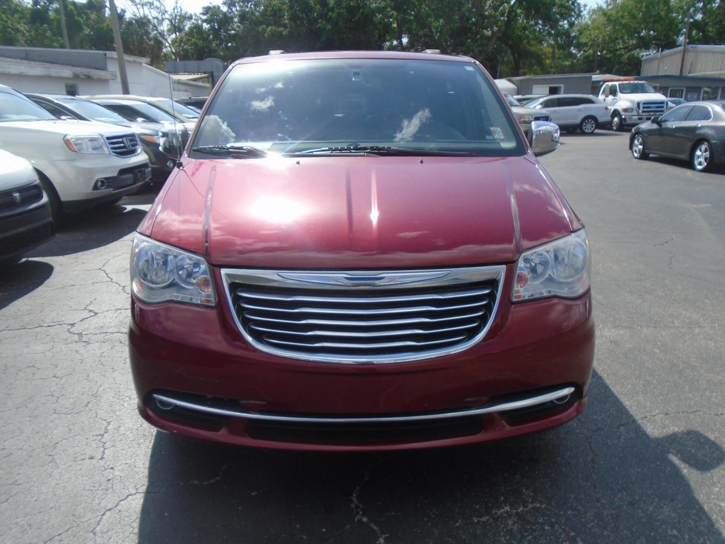 2016 Chrysler Town & Country Touring-L (2C4RC1CG4GR) with an 3.6L V6 DOHC 24V engine, 6A transmission, located at 6112 N Florida Avenue, Tampa, FL, 33604, (888) 521-5131, 27.954929, -82.459534 - Photo#1