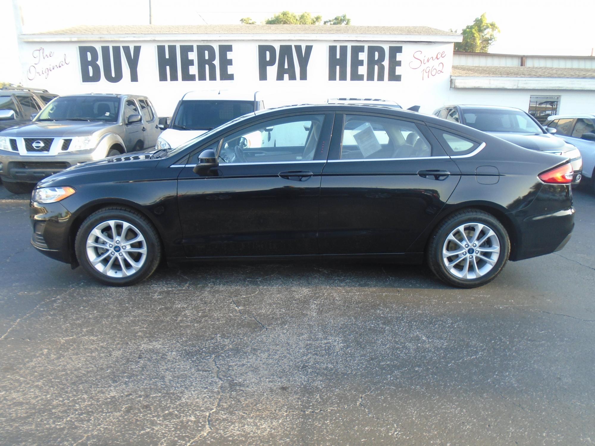 photo of 2019 Ford Fusion SE