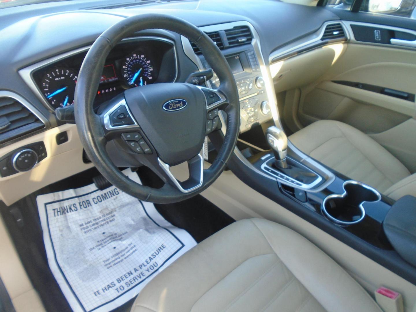 2015 Ford Fusion SE (1FA6P0HDXF5) with an 1.5L L4 DOHC 16V engine, located at 6112 N Florida Avenue, Tampa, FL, 33604, (888) 521-5131, 27.954929, -82.459534 - Photo#6