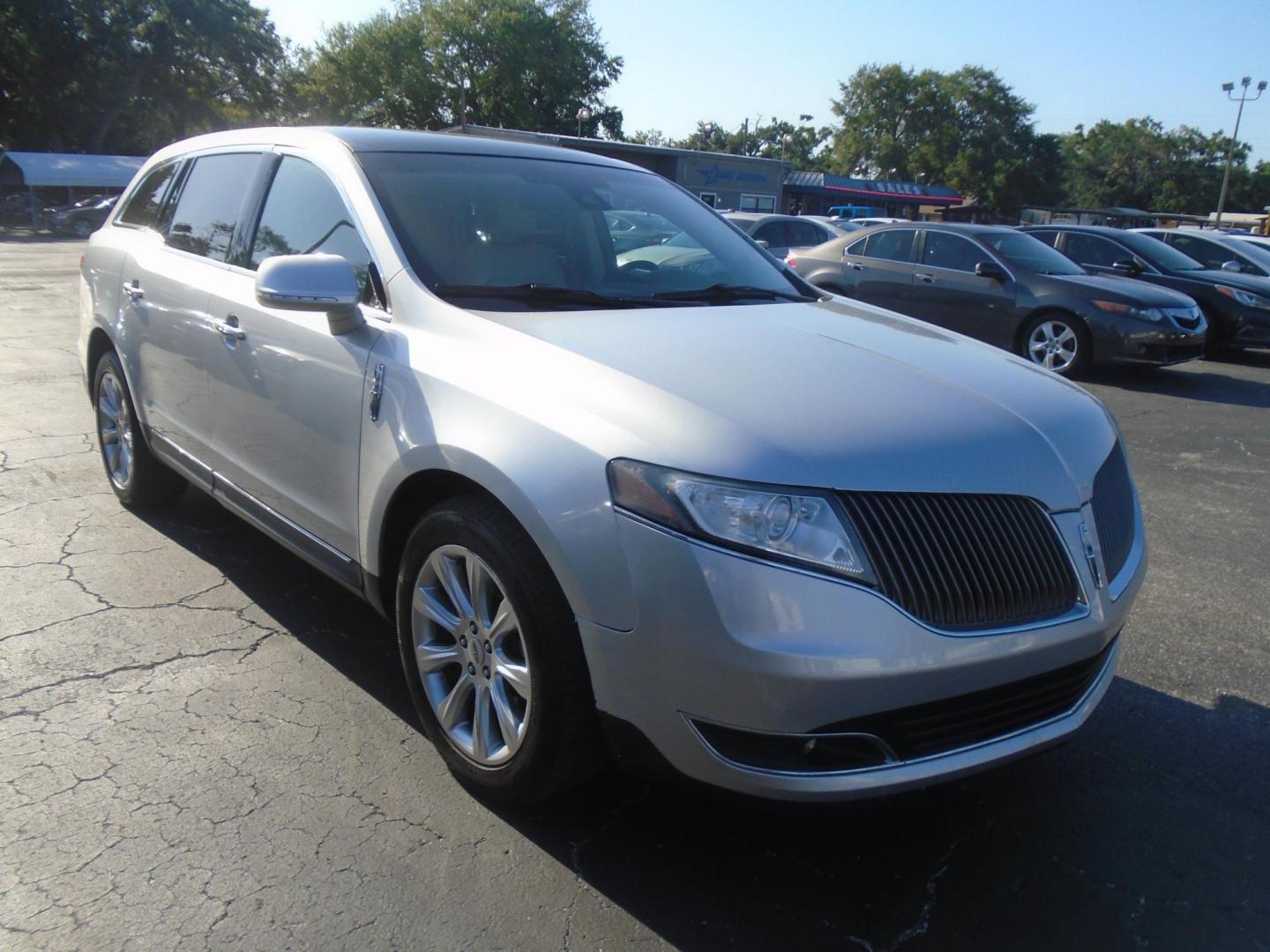 2014 Lincoln MKT 3.7L FWD (2LMHJ5FK4EB) with an 3.7L V6 DOHC 24V engine, 6-Speed Automatic transmission, located at 6112 N Florida Avenue, Tampa, FL, 33604, (888) 521-5131, 27.954929, -82.459534 - Photo#2