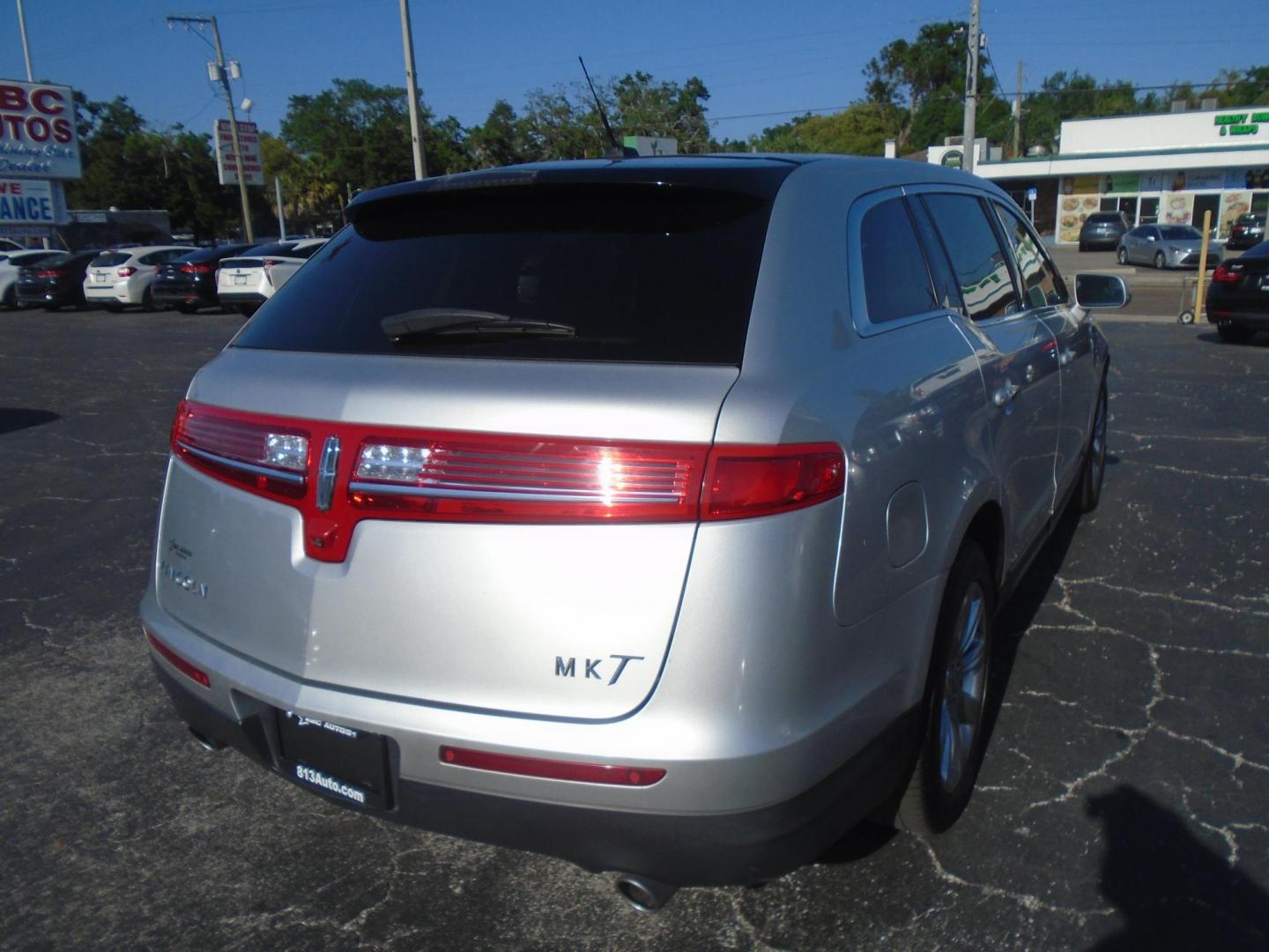 2014 Lincoln MKT 3.7L FWD (2LMHJ5FK4EB) with an 3.7L V6 DOHC 24V engine, 6-Speed Automatic transmission, located at 6112 N Florida Avenue, Tampa, FL, 33604, (888) 521-5131, 27.954929, -82.459534 - Photo#3