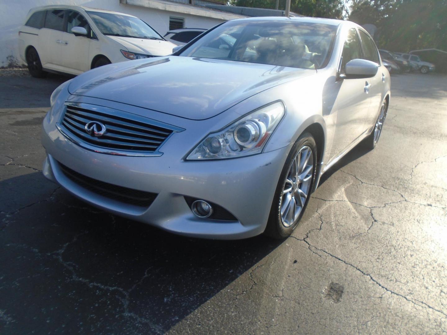 2013 Infiniti G Sedan 37 Journey (JN1CV6AP9DM) with an 3.7L V6 DOHC 24V engine, 5-Speed Automatic transmission, located at 6112 N Florida Avenue, Tampa, FL, 33604, (888) 521-5131, 27.954929, -82.459534 - Photo#2