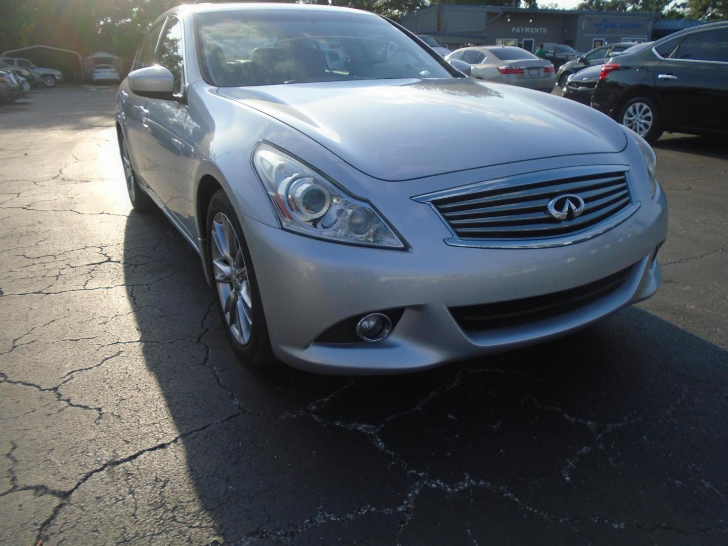 2013 Infiniti G Sedan 37 Journey (JN1CV6AP9DM) with an 3.7L V6 DOHC 24V engine, 5-Speed Automatic transmission, located at 6112 N Florida Avenue, Tampa, FL, 33604, (888) 521-5131, 27.954929, -82.459534 - Photo#3