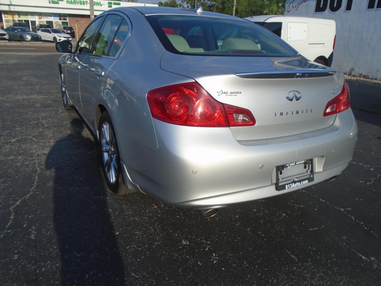 2013 Infiniti G Sedan 37 Journey (JN1CV6AP9DM) with an 3.7L V6 DOHC 24V engine, 5-Speed Automatic transmission, located at 6112 N Florida Avenue, Tampa, FL, 33604, (888) 521-5131, 27.954929, -82.459534 - Photo#6